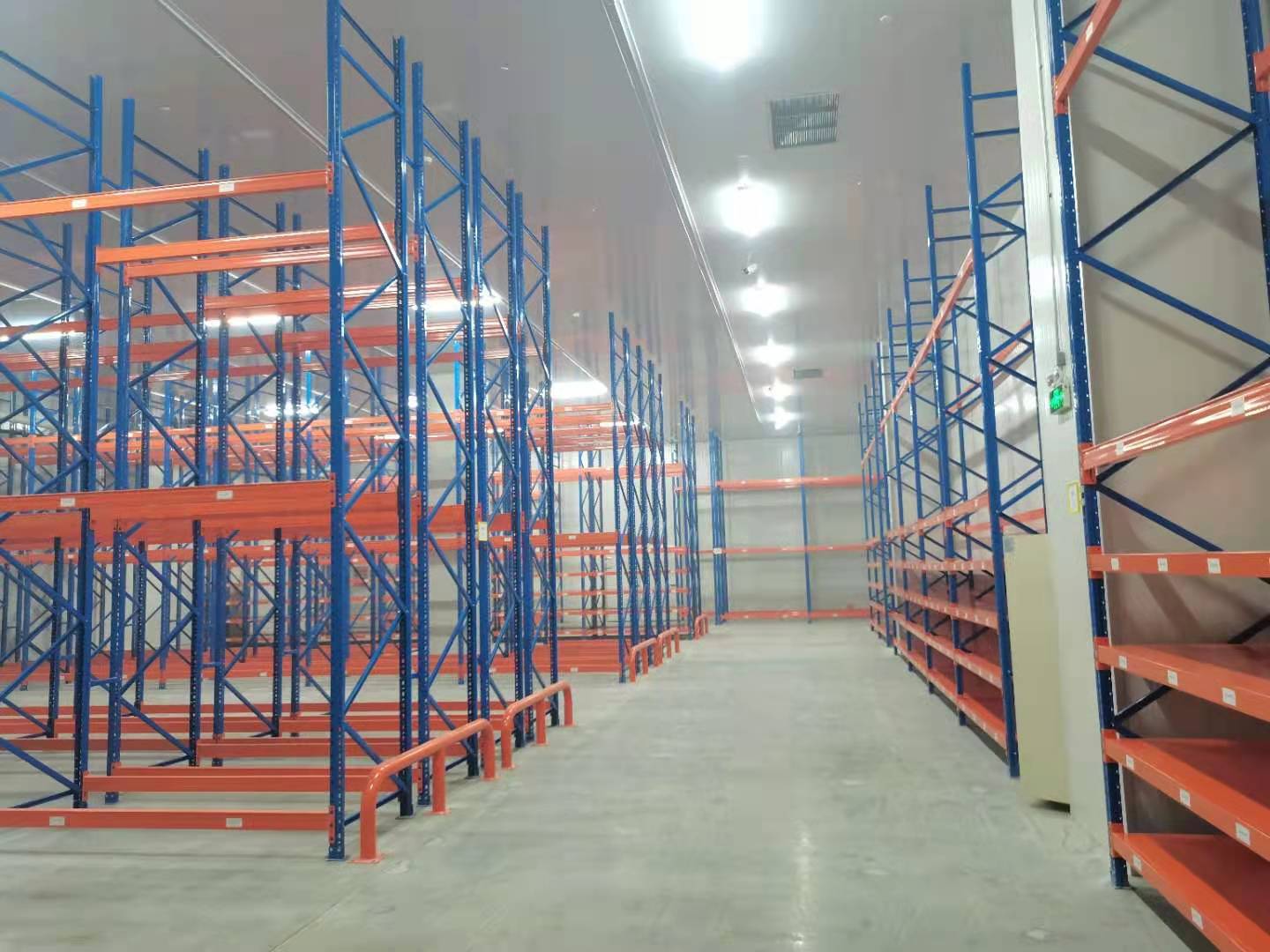 大型恒溫倉庫設計建造費用價格需要多少? 大型恒溫倉庫設計建造費用價格需要多少?